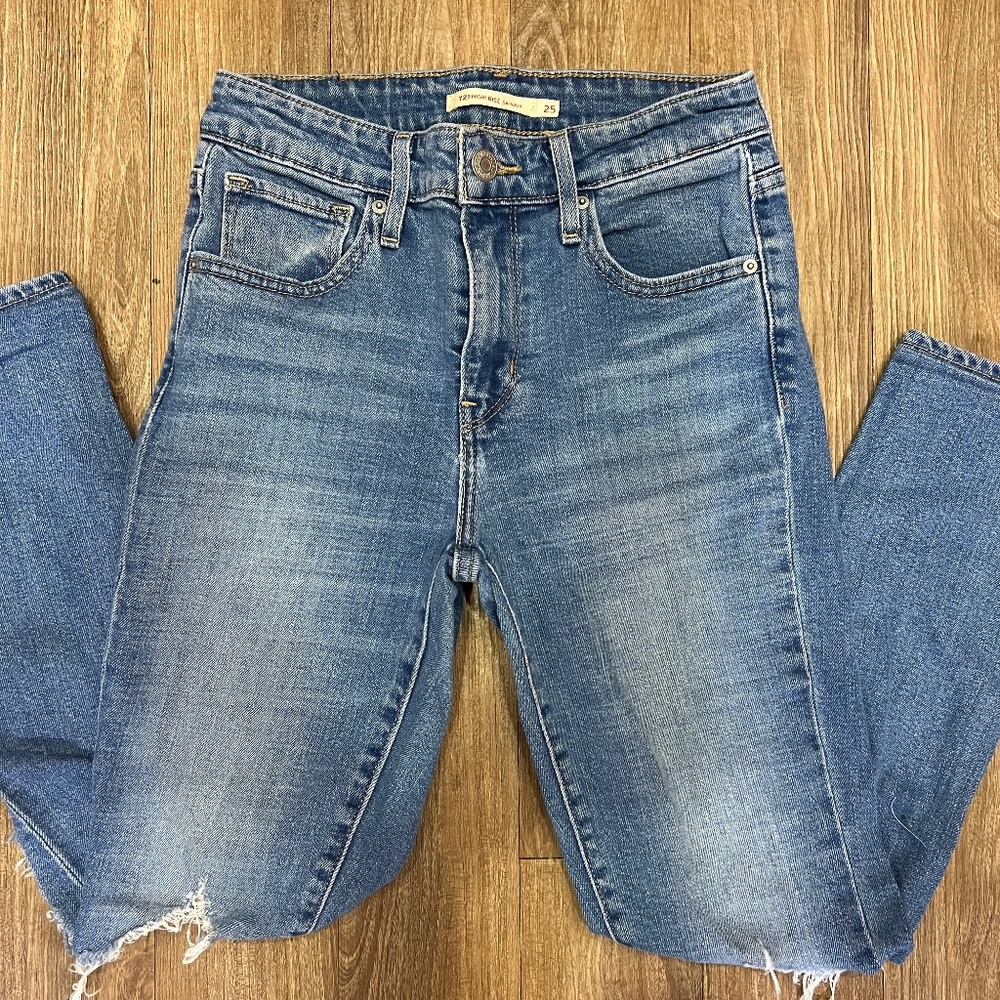 LEVI 721 Ripped Jeans